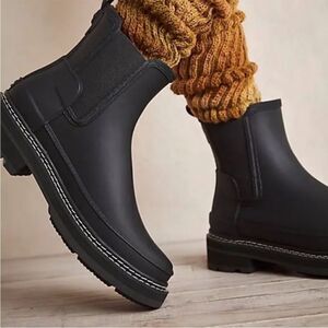 Free People x Hunter Dark Green Refined Stitch Chelsea Wellies US 6